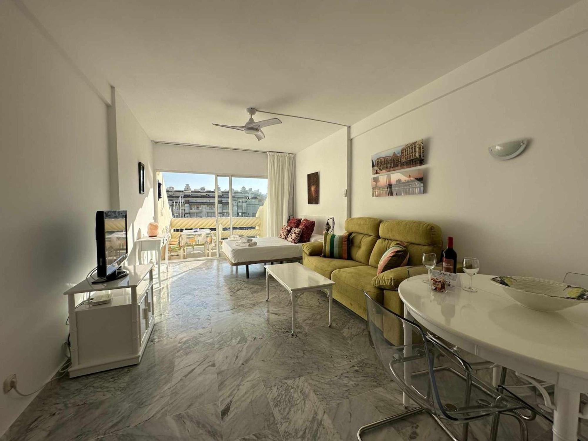 Nice Apartament In Puerto Marina 베날마데나코스타 외부 사진